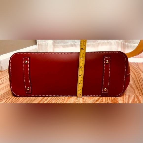 DOONEY & BOURKE BEACON SMOOTH LEATHER LARGE ZIP TOTE RED BAG EUC J17038834 $268 - Picture 7 of 16